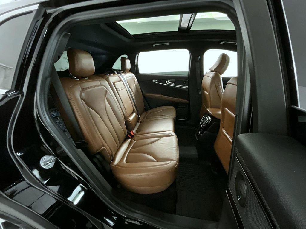 Used 2022 Lincoln Nautilus Reserve AWD/4WD image 18