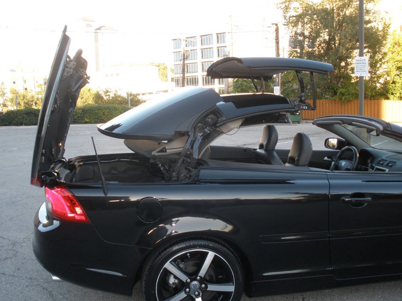 Used 2012 Volvo C70 T5 image 28