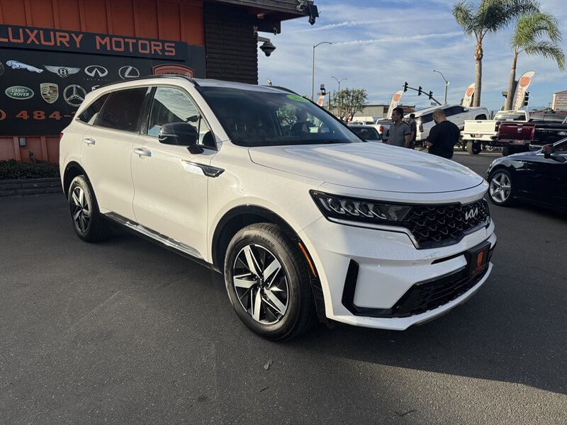 Used 2023 Kia Sorento S FWD image 19