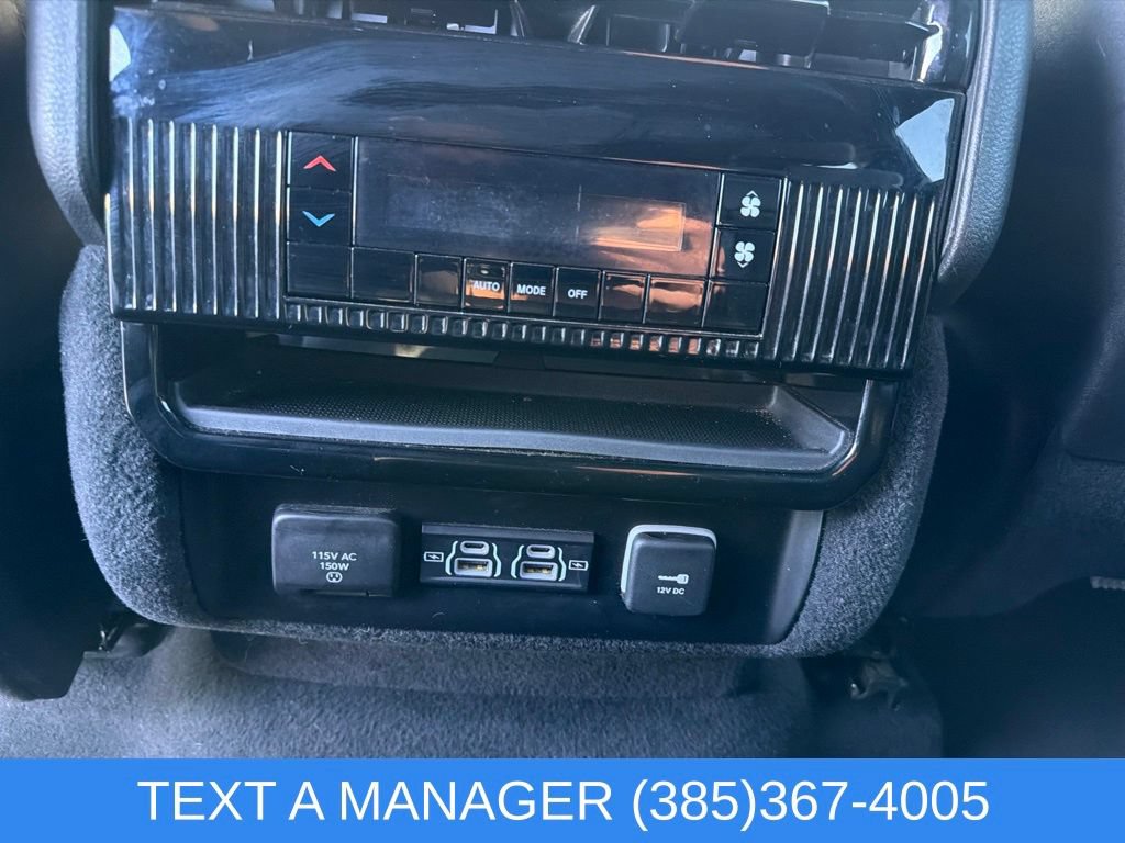 Used 2023 Jeep Wagoneer L Series II AWD/4WD image 22