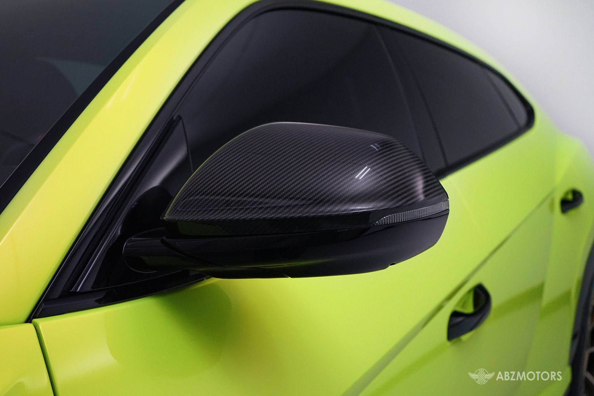 Used 2024 Lamborghini Urus Performante AWD/4WD image 17