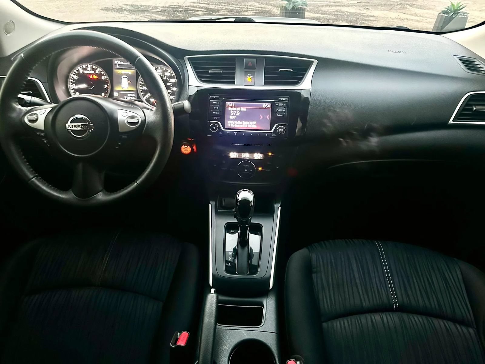 Used 2018 Nissan Sentra SV FWD image 14