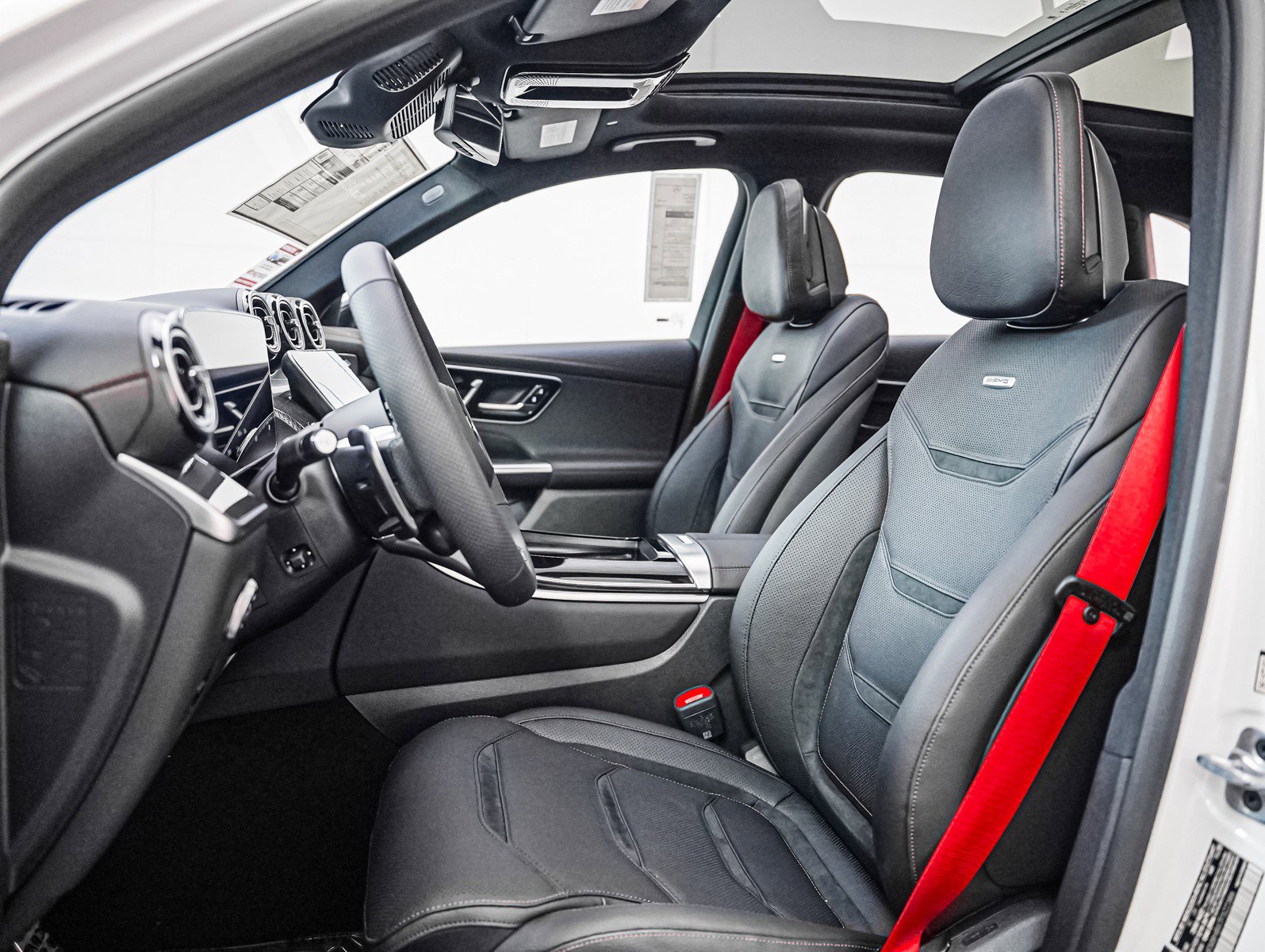 New 2026 Mercedes-Benz GLC 43 AMG 4MATIC image 11