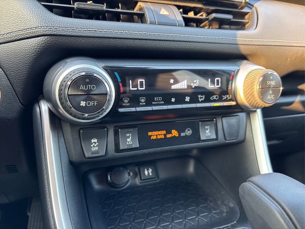 Used 2019 Toyota RAV4 XLE image 34