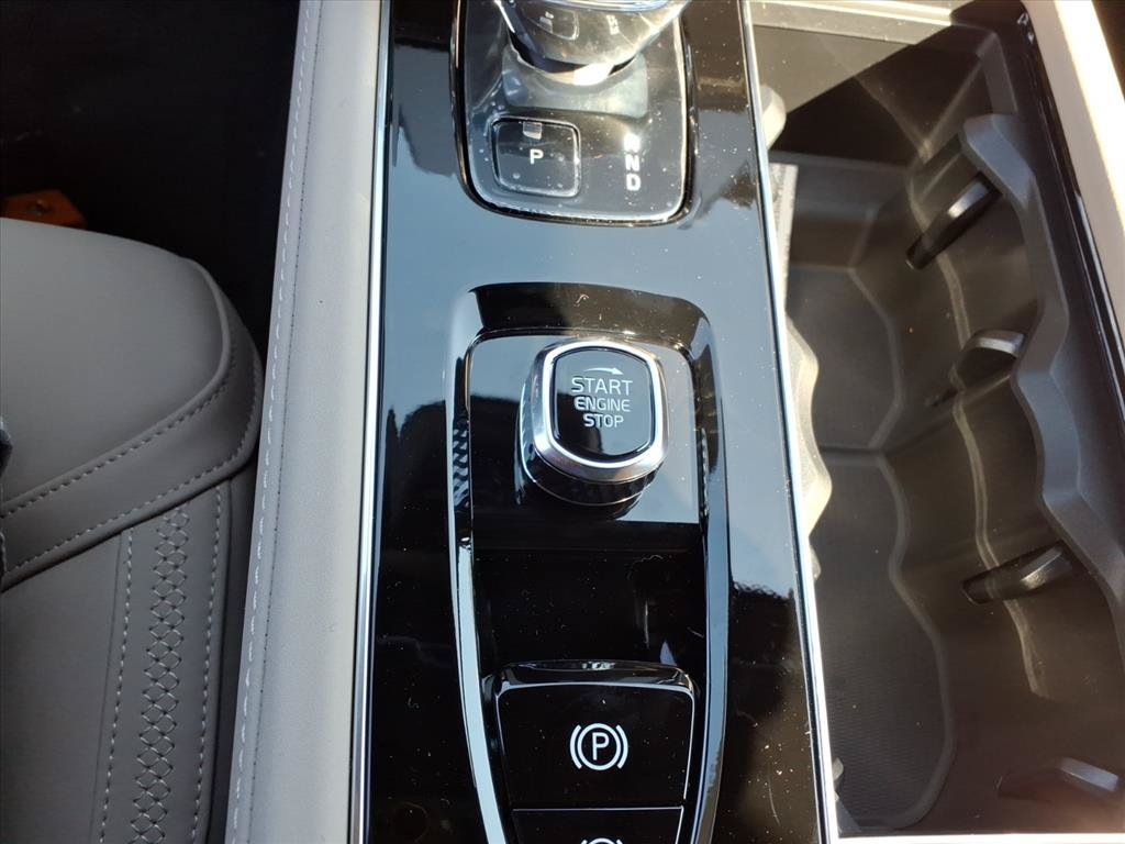 New 2026 Volvo XC90 B6 Plus w/ Protection Package Premier AWD/4WD image 22