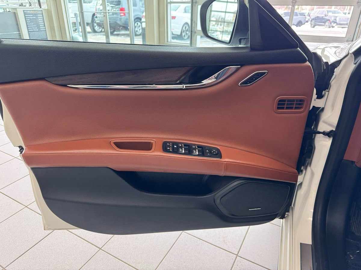 Used 2019 Maserati Quattroporte S Q4 AWD/4WD image 13