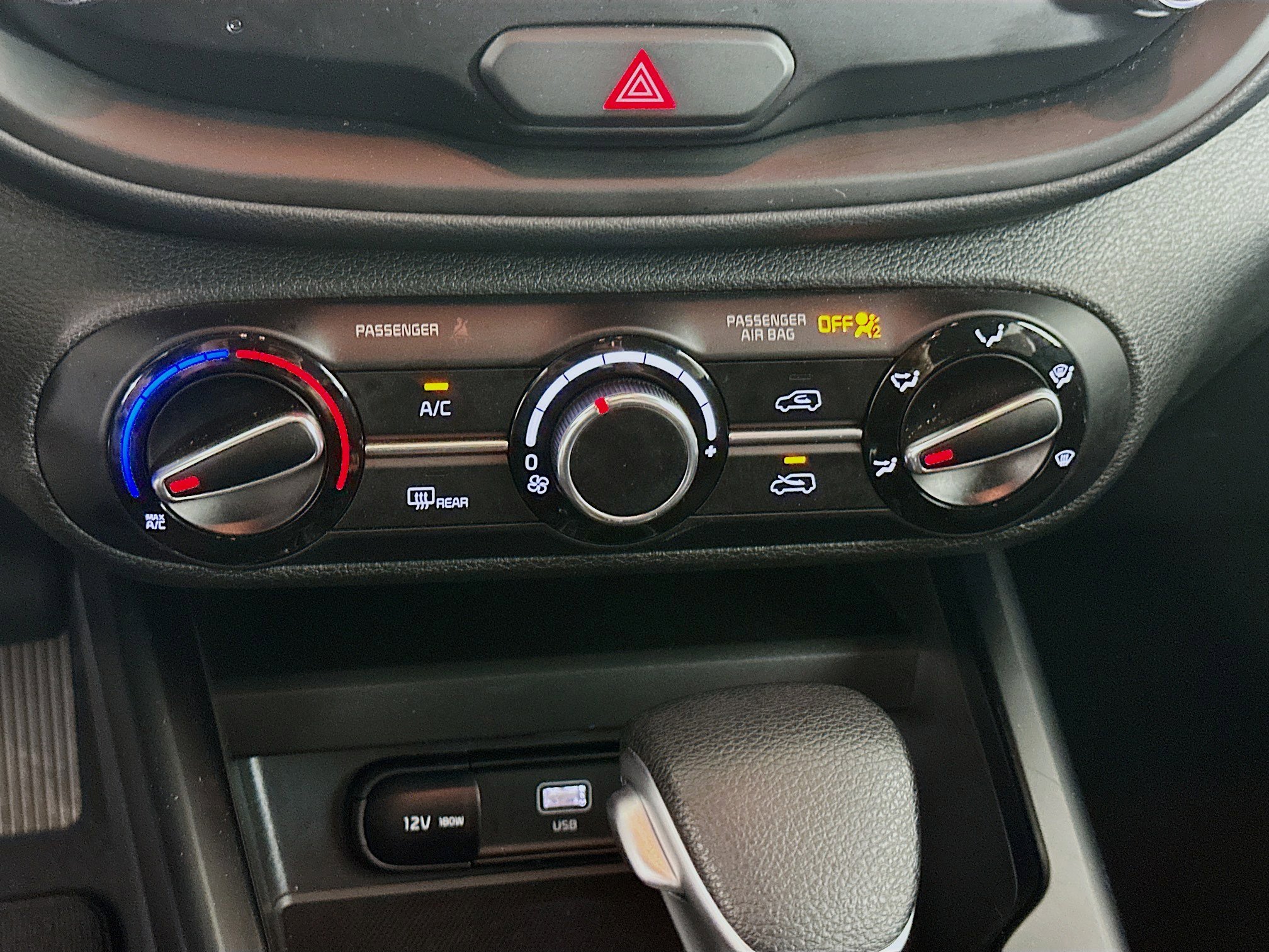 Used 2025 Kia Soul LX w/ LX Technology Package image 23