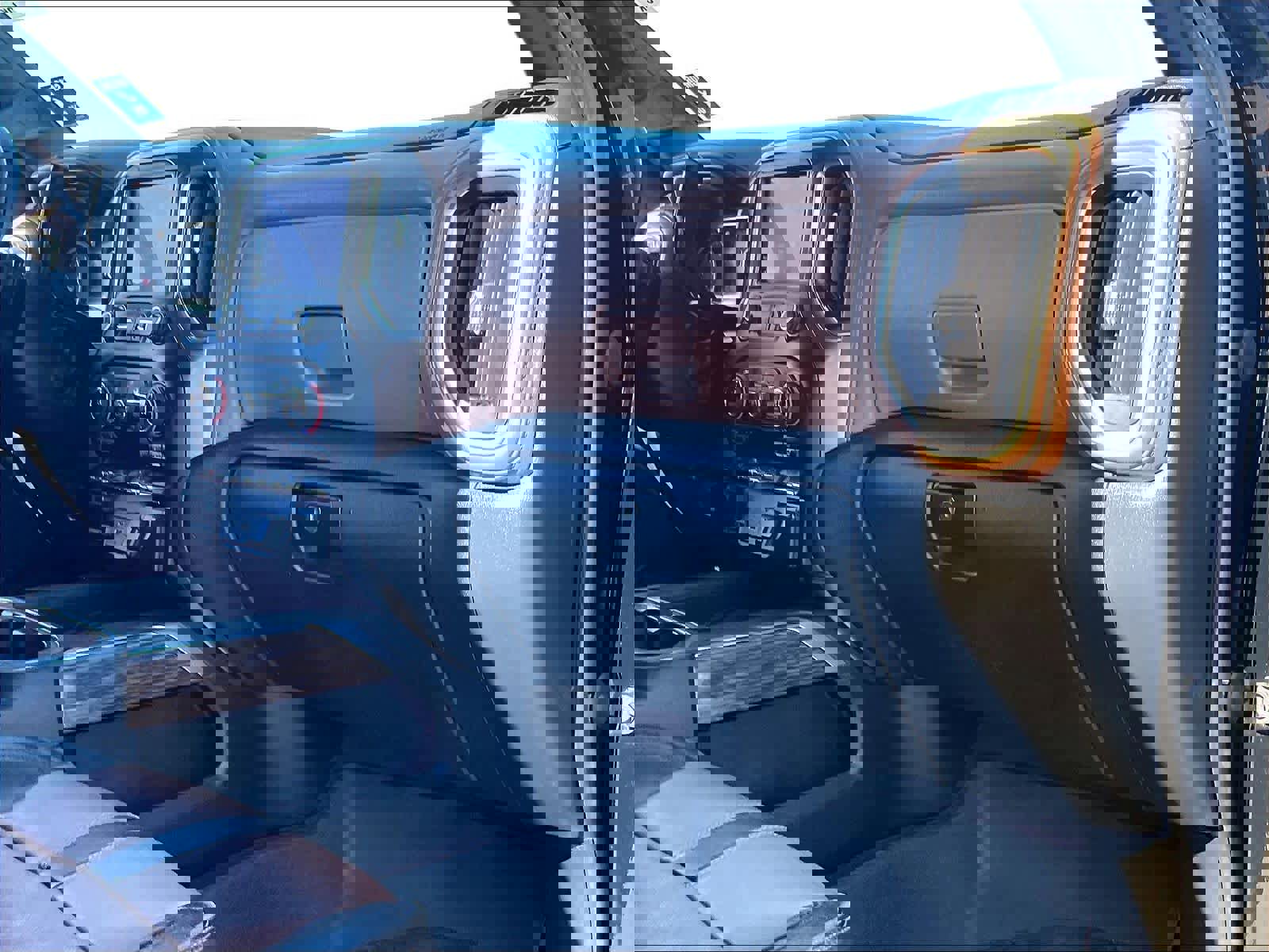 Used 2020 Chevrolet Silverado 2500 High Country w/ Z71 Off-Road Package image 17