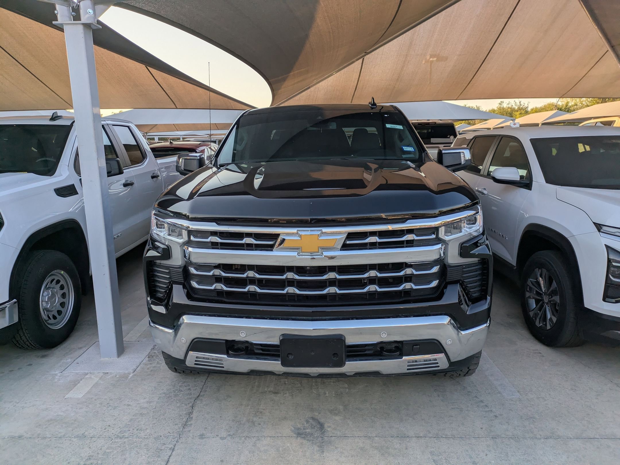 Certified 2023 Chevrolet Silverado 1500 LTZ image 2