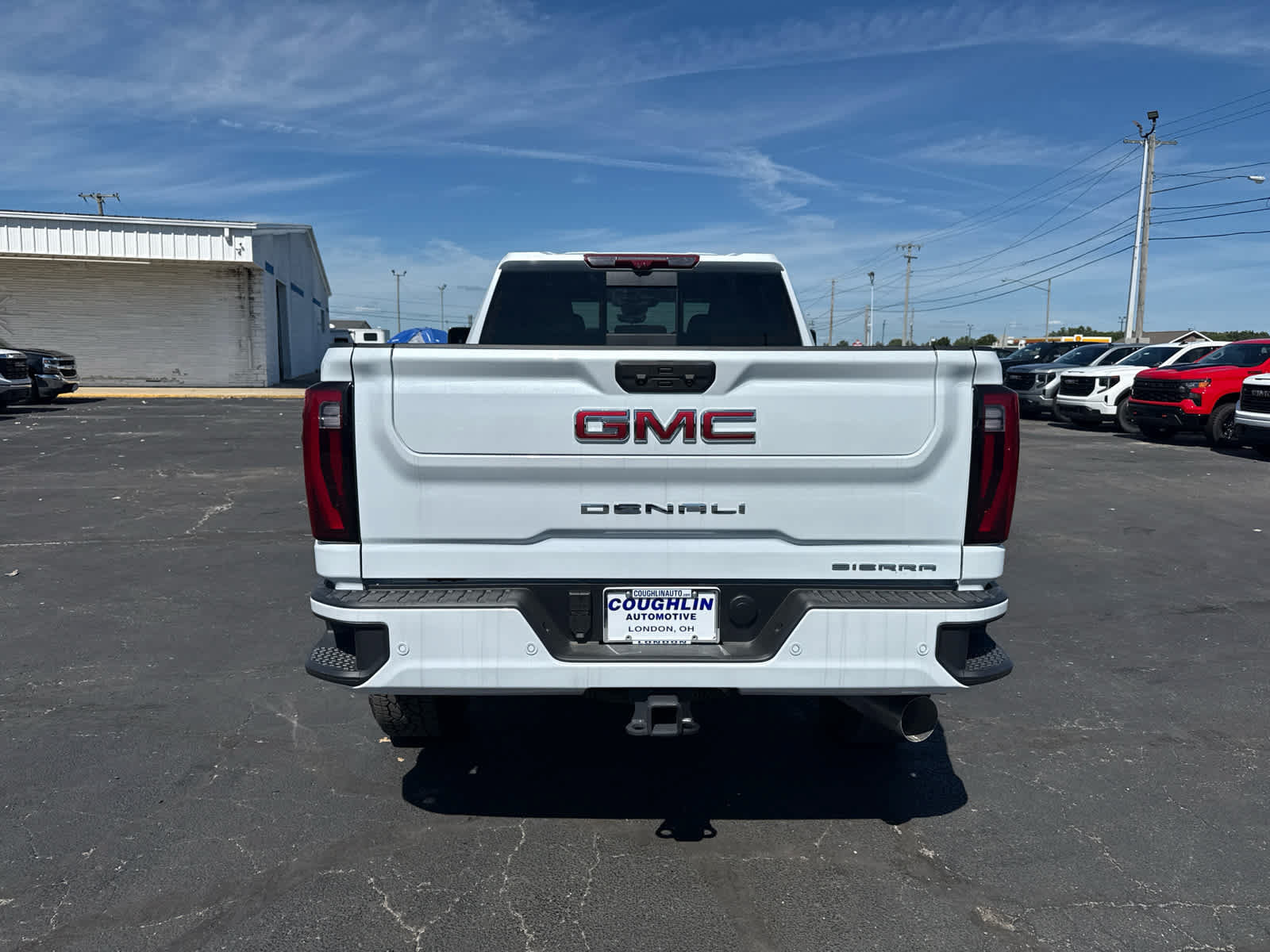 New 2026 GMC Sierra 3500 Denali w/ Denali Reserve Package AWD/4WD image 4