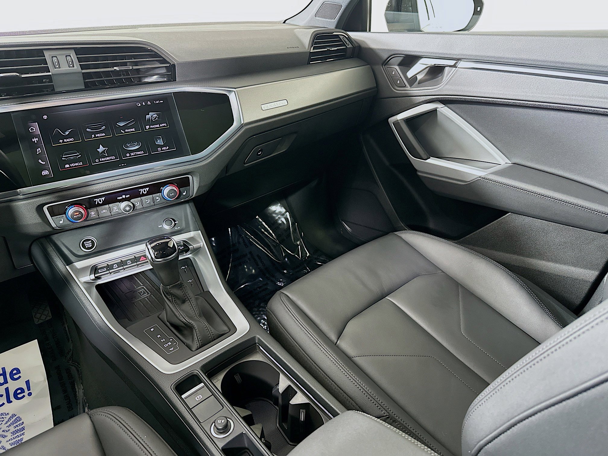 Used 2025 Audi Q3 2.0T Premium w/ Convenience Package AWD/4WD image 22