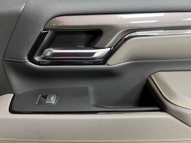 Used 2024 Chevrolet Silverado 2500 ZR2 w/ Technology Package image 47