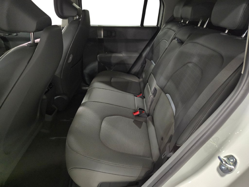 New 2027 Kia EV3 Wind FWD image 17