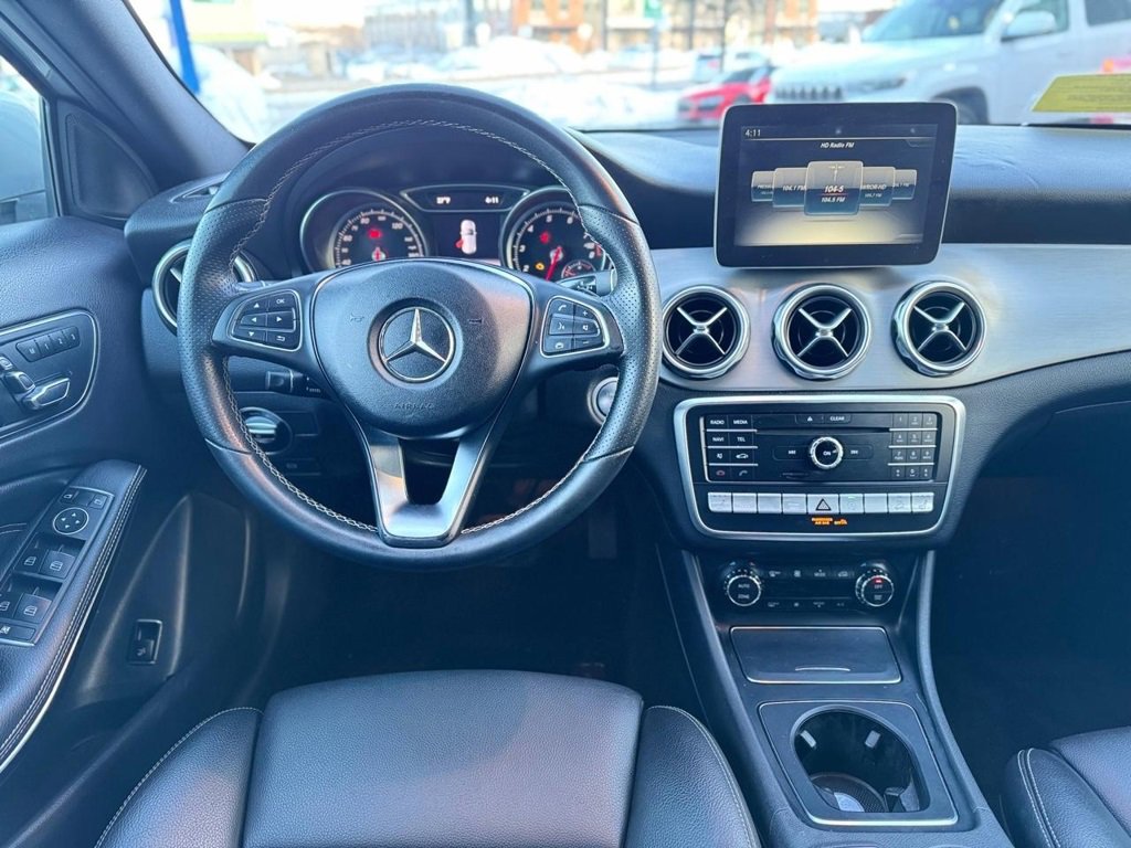 Used 2018 Mercedes-Benz GLA 250 4MATIC image 19