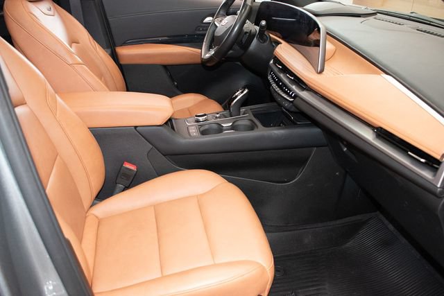 Certified 2025 Cadillac XT4 Sport AWD/4WD image 10