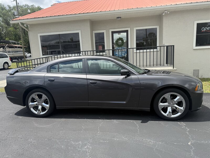 Used 2014 Dodge Charger SXT Plus RWD image 8