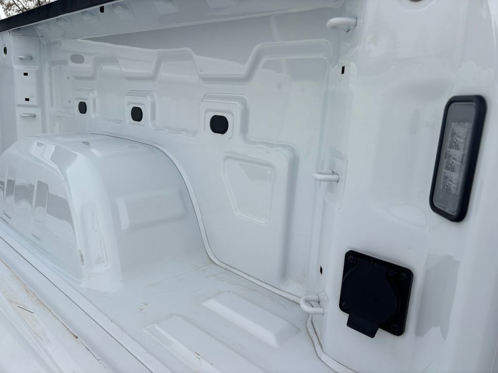 Used 2025 Chevrolet Silverado 1500 LT w/ Leather Package image 13