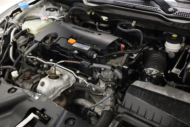 Used 2020 Honda Civic Sport image 11