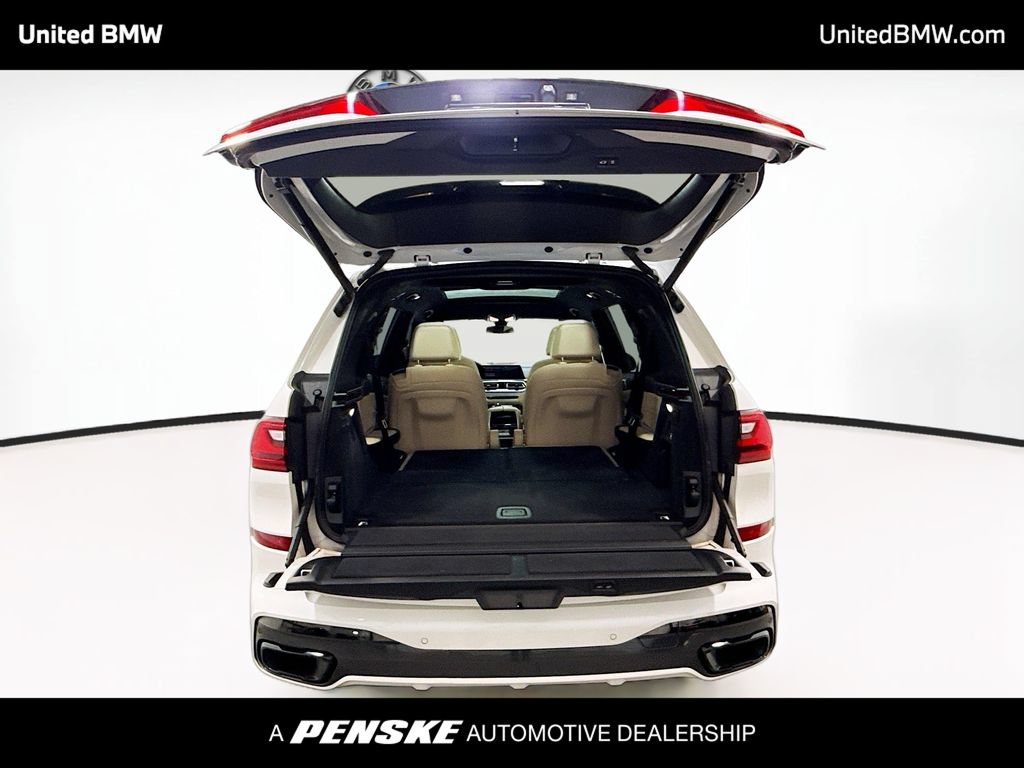 Used 2021 BMW X7 xDrive40i w/ M Sport Package AWD/4WD image 14