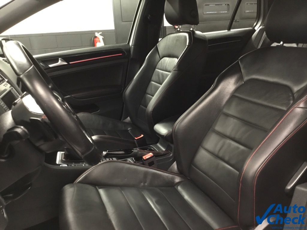 Used 2017 Volkswagen GTI SE image 24