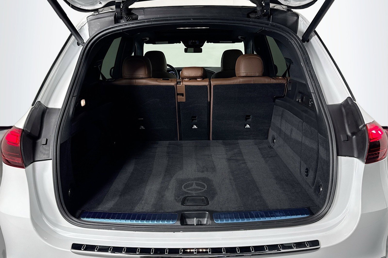 Certified 2025 Mercedes-Benz GLE 580 4MATIC image 24