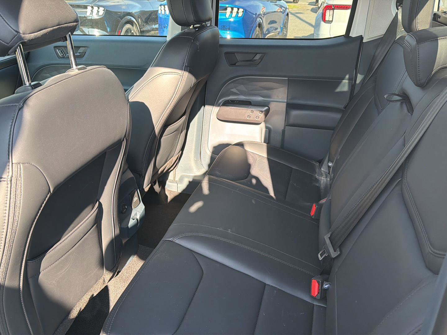 Certified 2024 Ford Maverick Lariat w/ Black Appearance Package image 11