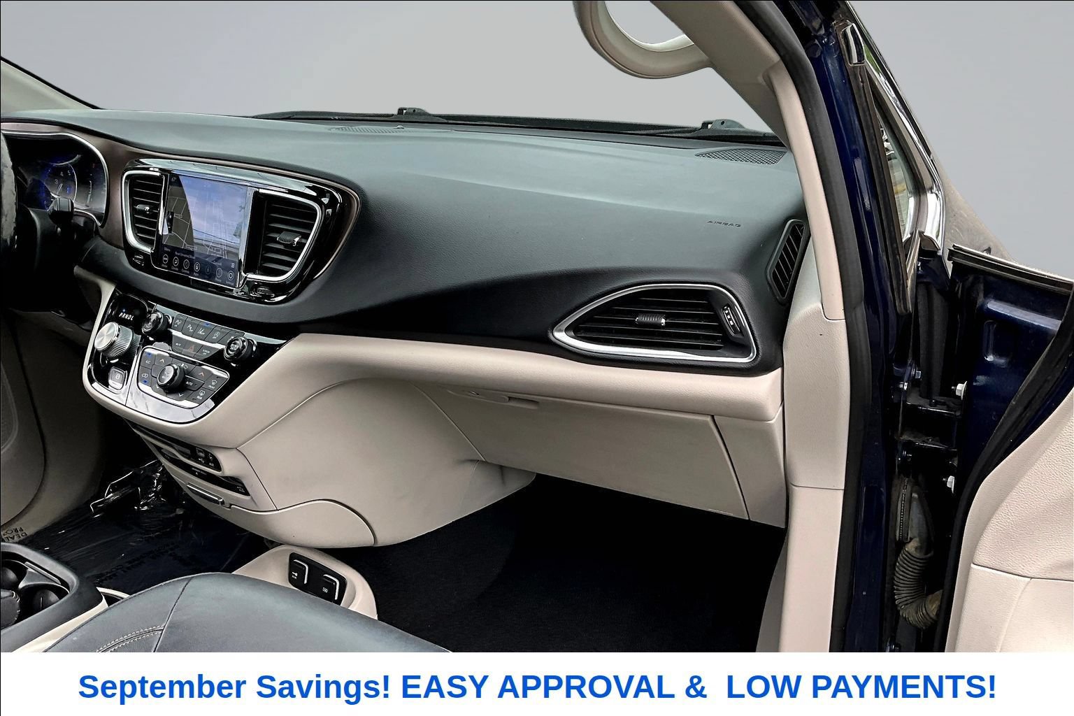 Used 2019 Chrysler Pacifica Touring-L Plus FWD image 25