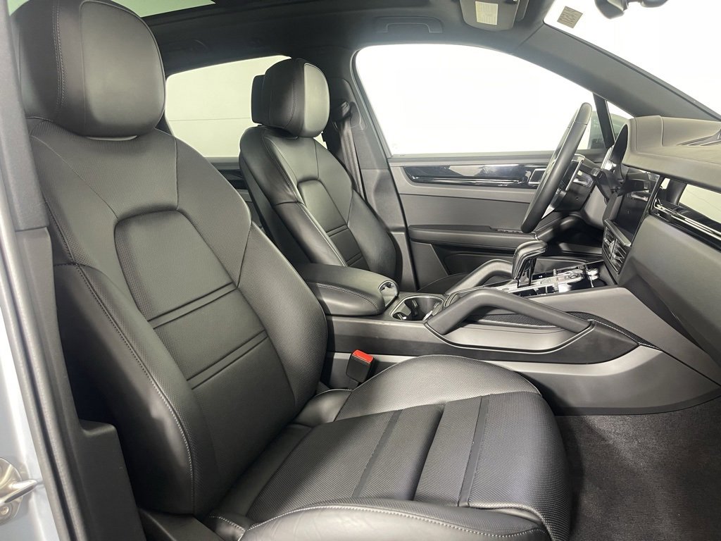 Certified 2023 Porsche Cayenne S image 21