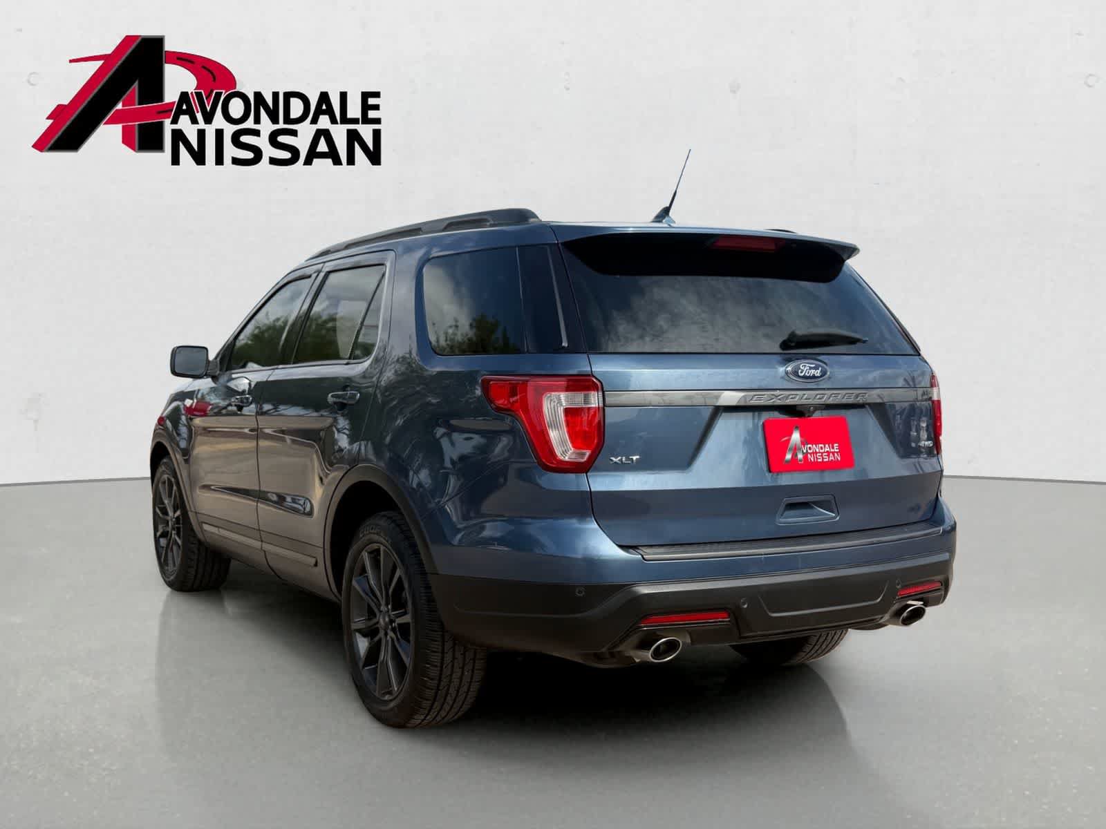 Used 2019 Ford Explorer XLT w/ Equipment Group 202A AWD/4WD image 4