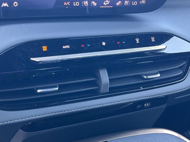 New 2026 Buick Enclave Avenir w/ Super Cruise Package FWD image 21