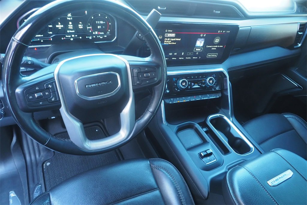 Used 2024 GMC Sierra 3500 Denali w/ Denali Reserve Package image 9