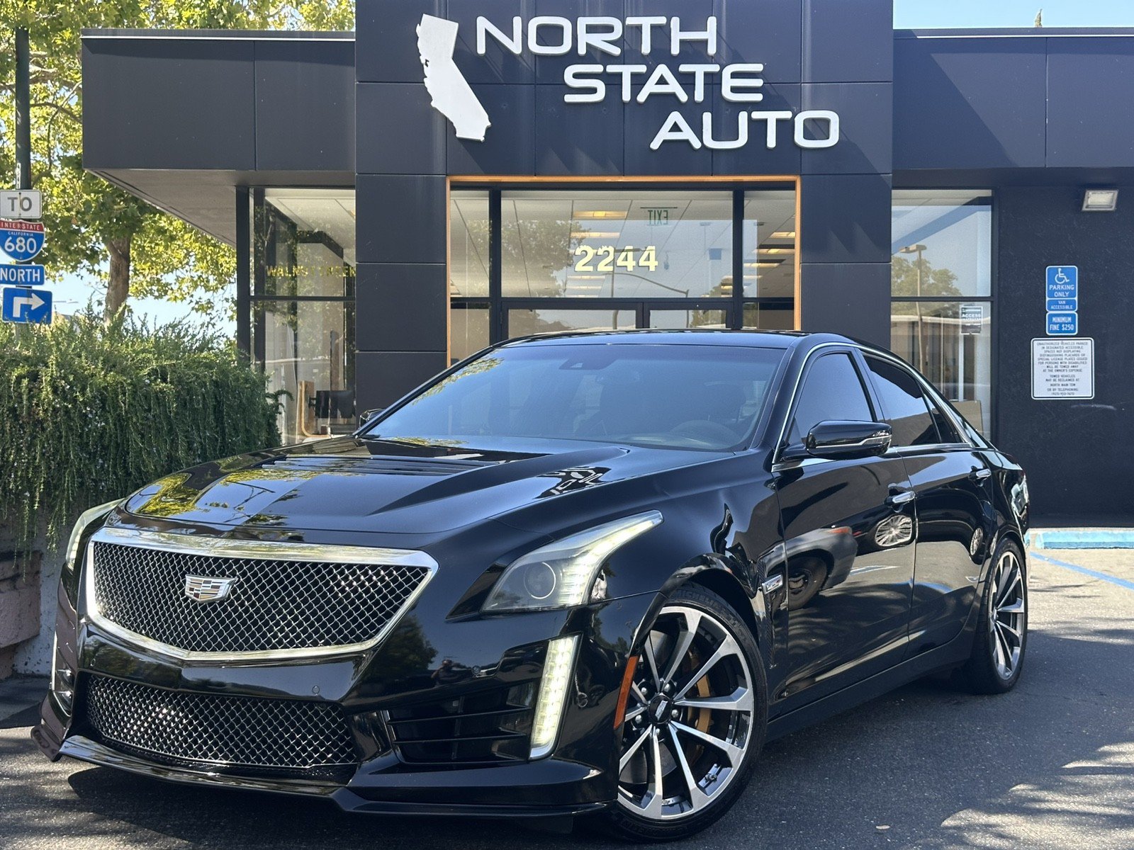 Used 2016 Cadillac CTS V w/ Luxury Package RWD image 2