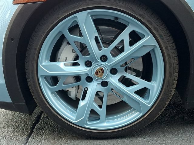 Certified 2023 Porsche Taycan 4S AWD/4WD image 15