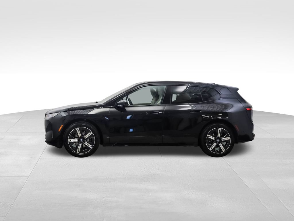 New 2026 BMW iX xDrive45 w/ Premium Package image 2