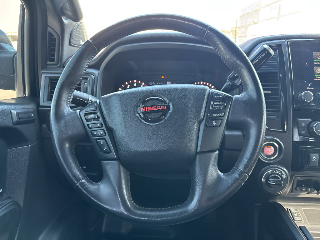 Used 2020 Nissan Titan PRO-4X w/ Pro-4x Convenience Package AWD/4WD image 10
