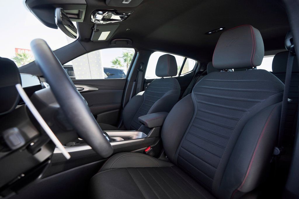 Used 2024 Dodge Hornet R/T w/ Tech Pack w/o Parking image 29