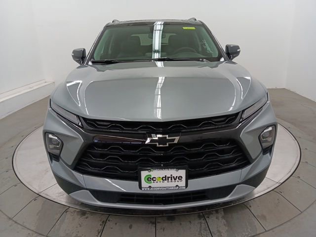 New 2026 Chevrolet Blazer LT w/ Midnight/Sport Edition image 2