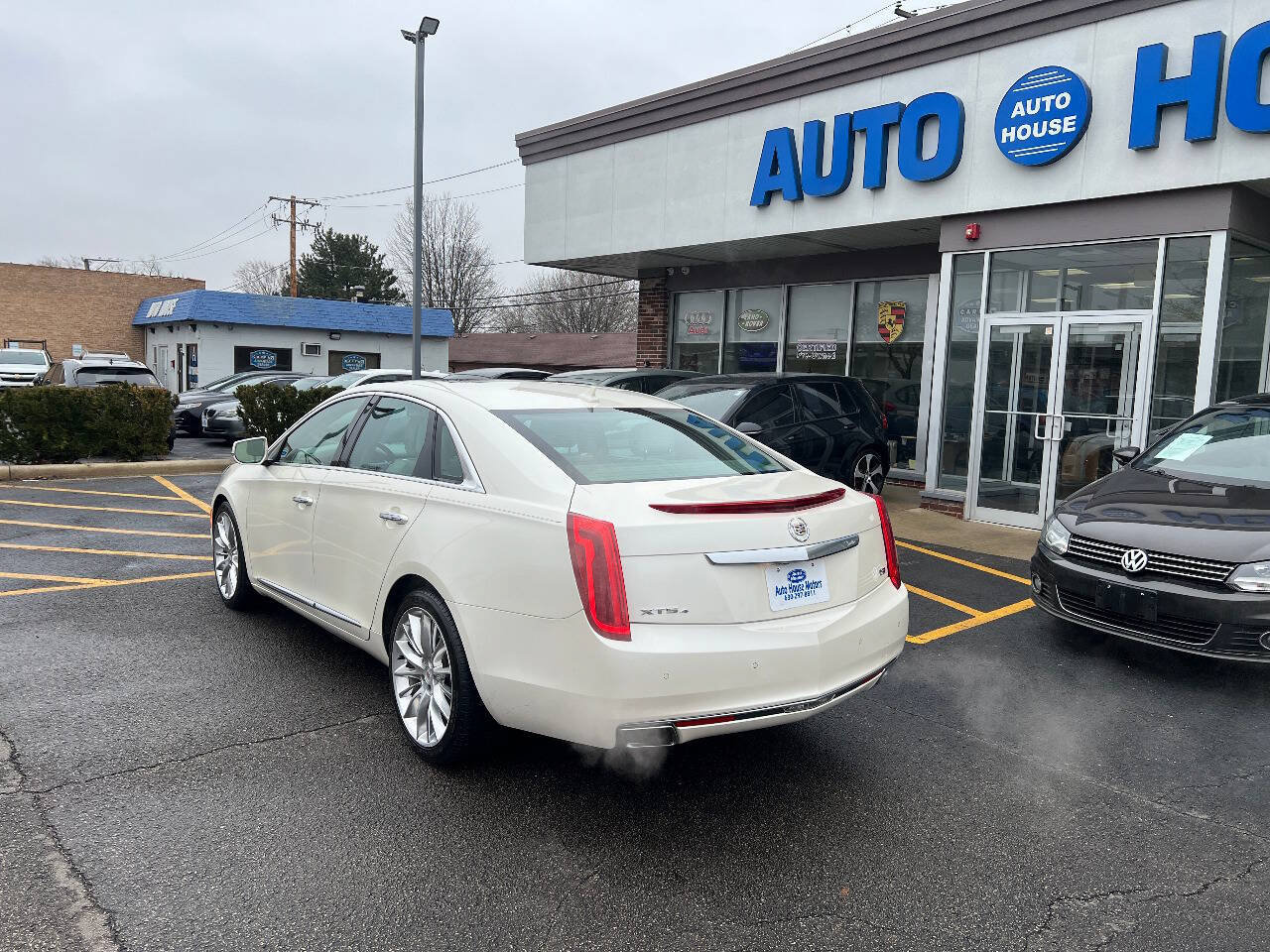 Used 2013 Cadillac XTS Platinum AWD/4WD image 13