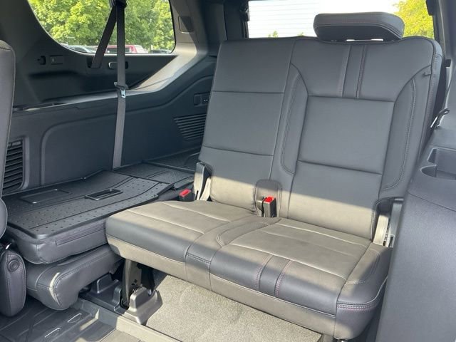 New 2025 Chevrolet Suburban RST w/ Advanced Technology Package image 14