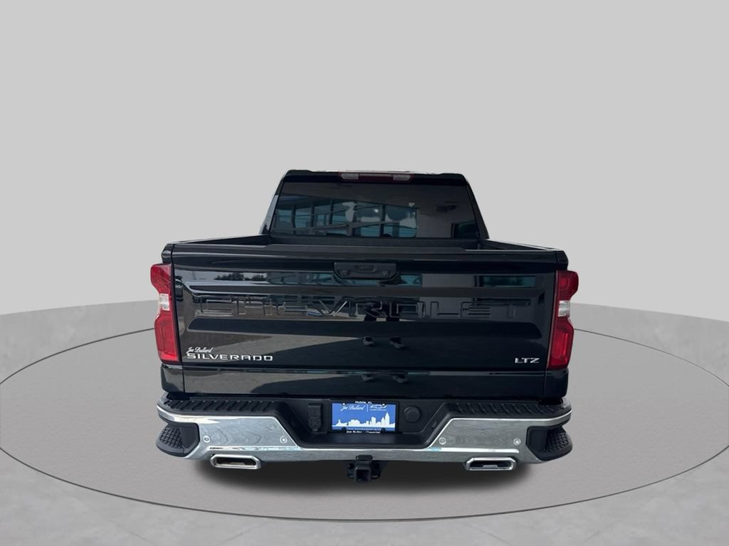 Used 2024 Chevrolet Silverado 1500 LTZ w/ Z71 Off-Road Package AWD/4WD image 5