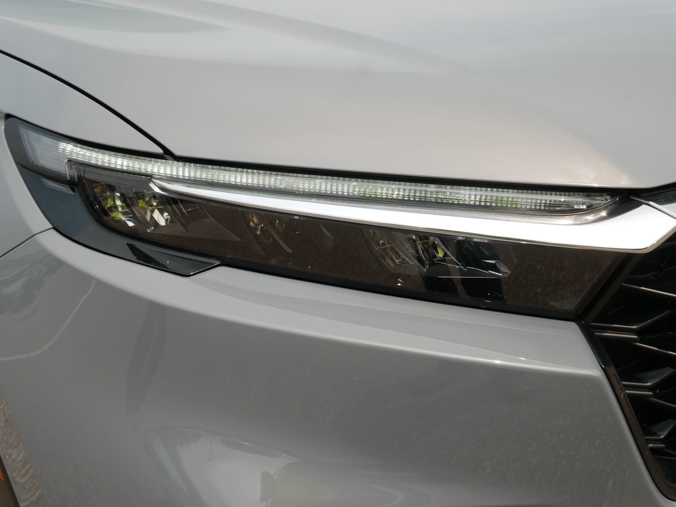 Used 2024 Honda CR-V LX image 16