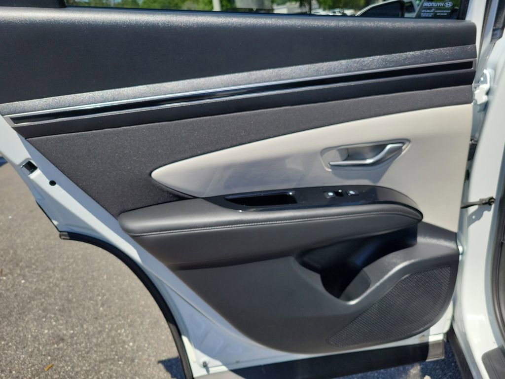 Used 2022 Hyundai Tucson Limited image 12