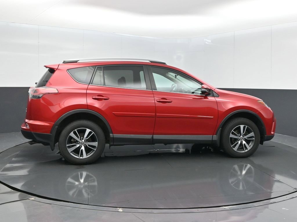 Used 2017 Toyota RAV4 XLE w/ Premium Extra Value Package image 25