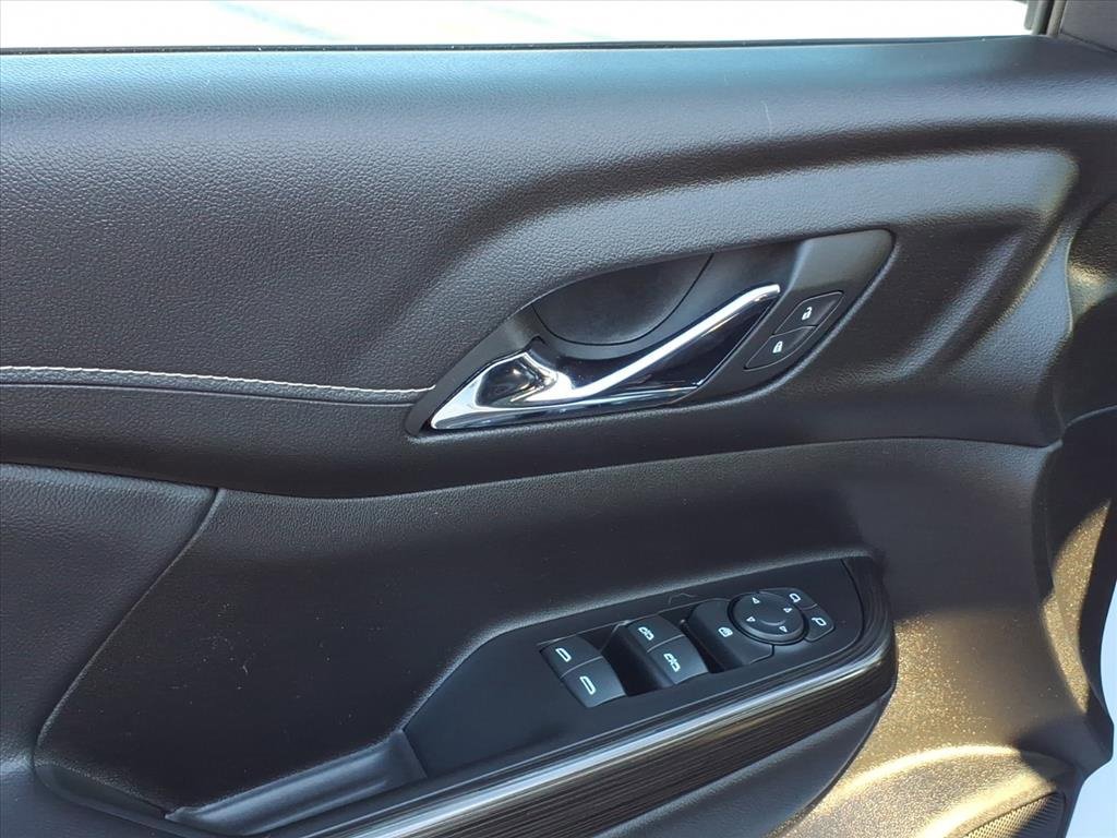 Used 2023 GMC Acadia SLT image 11