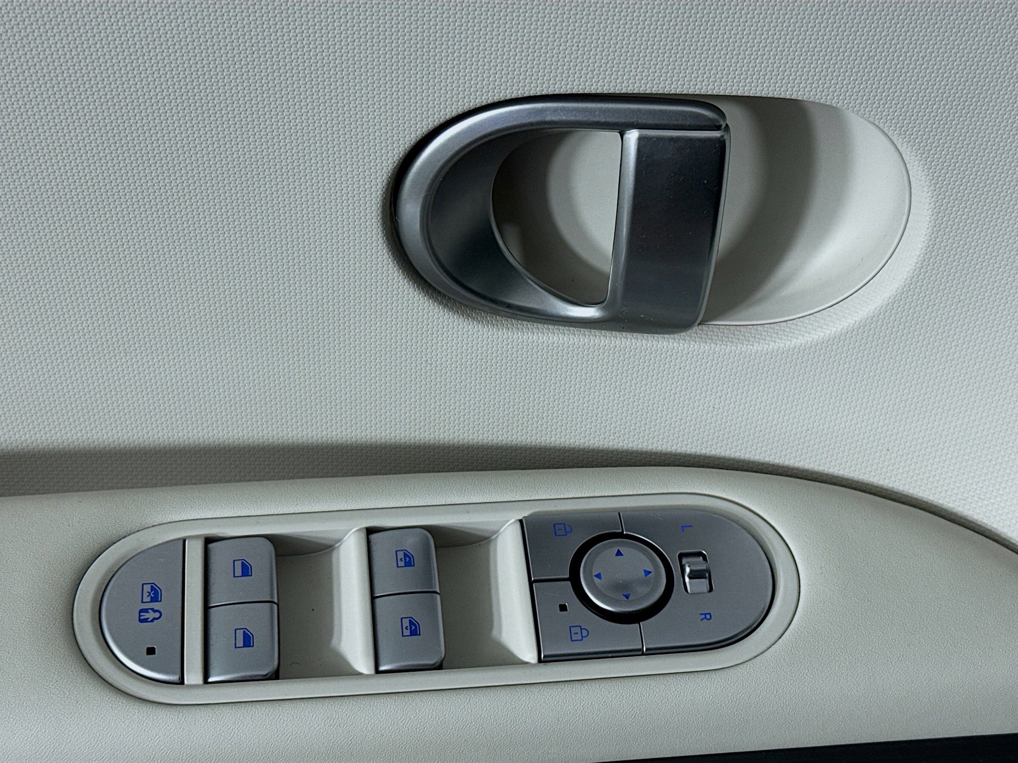 Used 2024 Hyundai Ioniq 5 SEL image 22