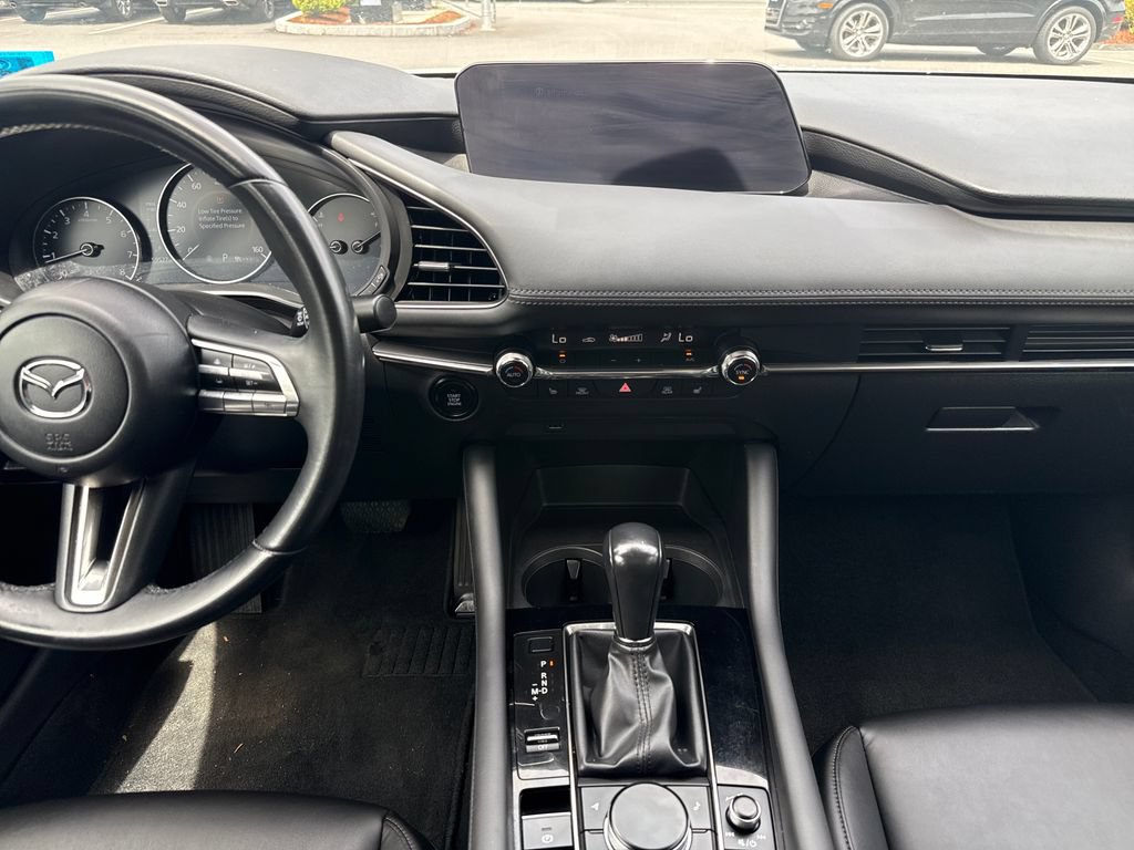Used 2020 MAZDA MAZDA3 Sedan w/ Preferred Package FWD image 17