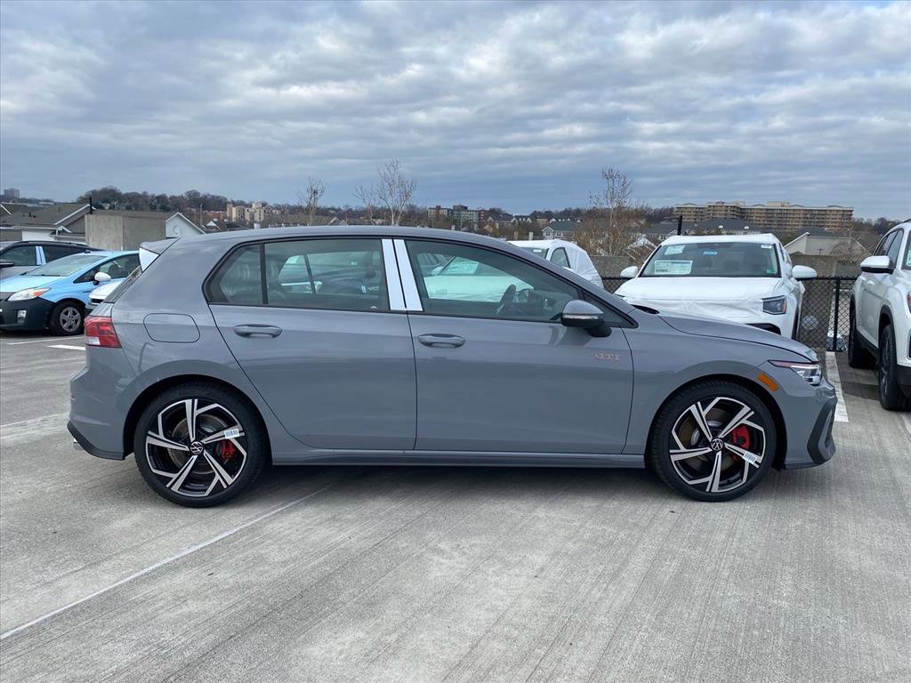 New 2026 Volkswagen GTI SE image 2