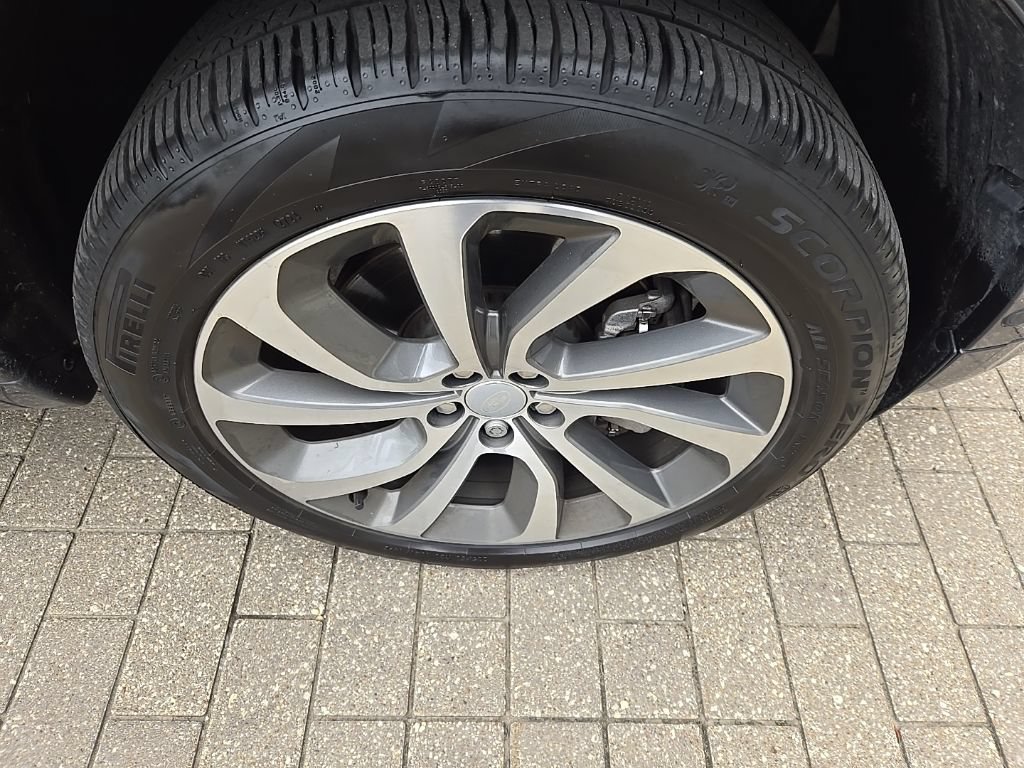 Used 2025 Land Rover Discovery Sport S AWD/4WD image 11