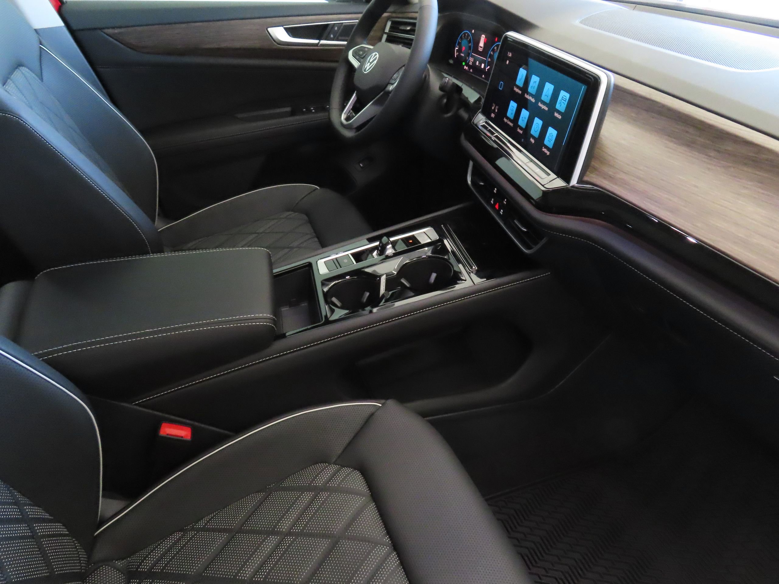 New 2025 Volkswagen Atlas SEL Premium R-Line AWD/4WD image 27