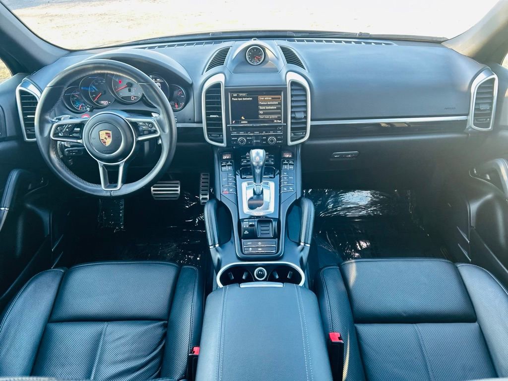Used 2016 Porsche Cayenne S image 15